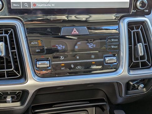 Used 2022 Kia Sorento S image 25