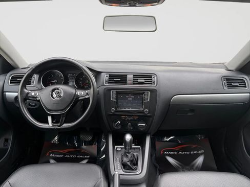 Used 2018 Volkswagen Jetta SE FWD image 22
