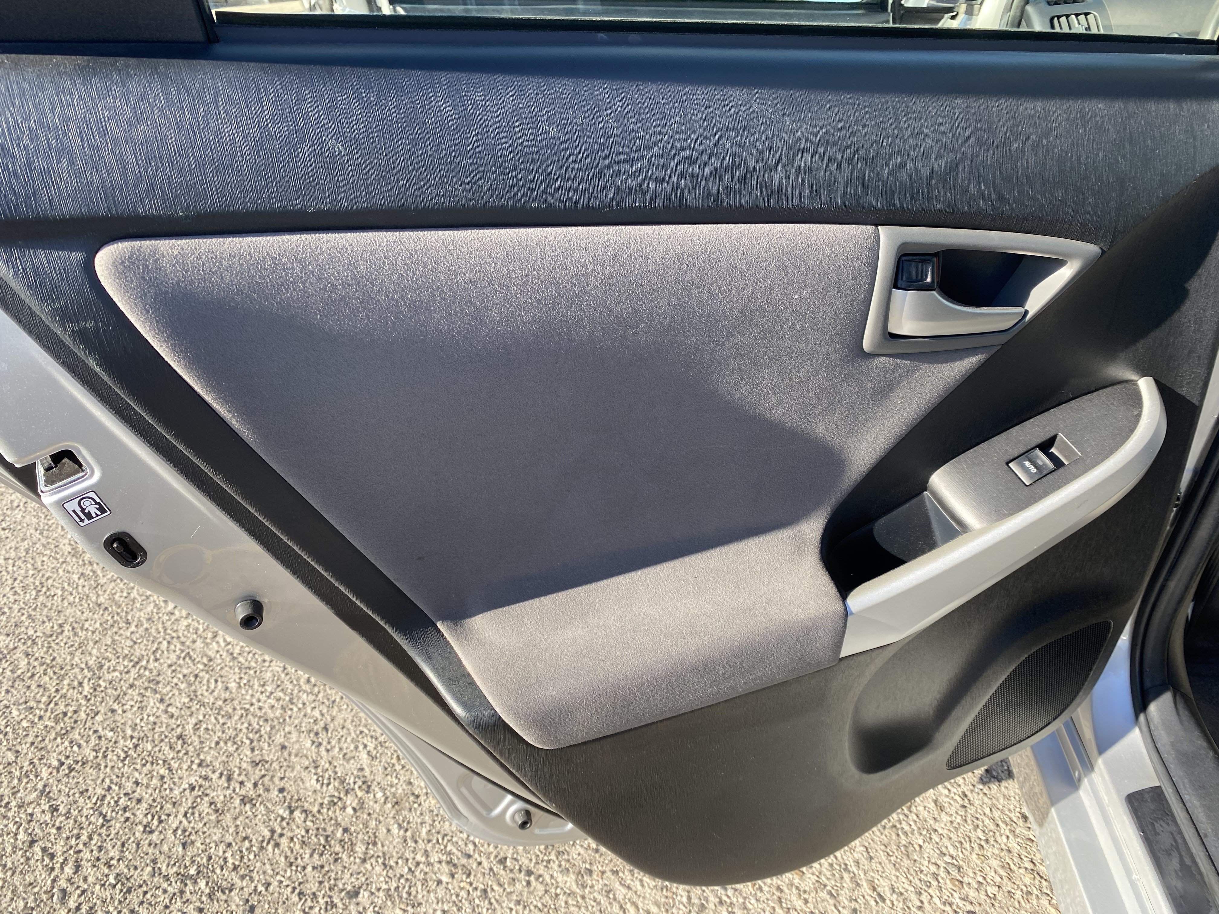 Used 2015 Toyota Prius Two FWD image 16