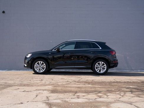 Certified 2025 Audi Q3 2.0T Premium Plus w/ Premium Plus Package image 2