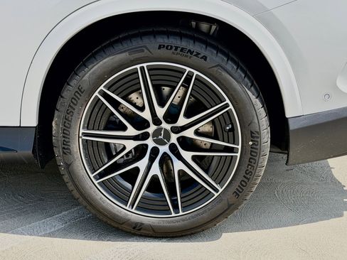 New 2026 Mercedes-Benz GLC 43 AMG 4MATIC image 17