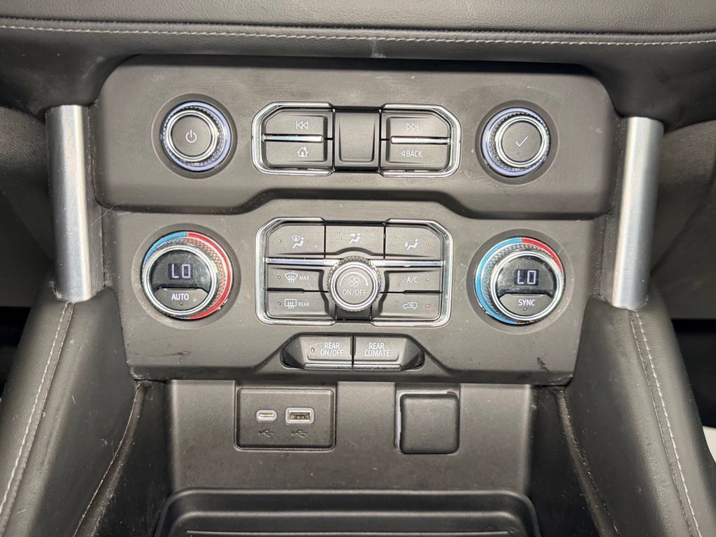 Used 2023 GMC Yukon SLE AWD/4WD image 15
