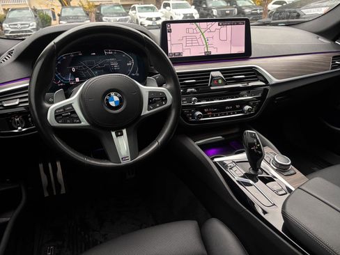Used 2022 BMW 530i xDrive w/ M Sport Package AWD/4WD image 2