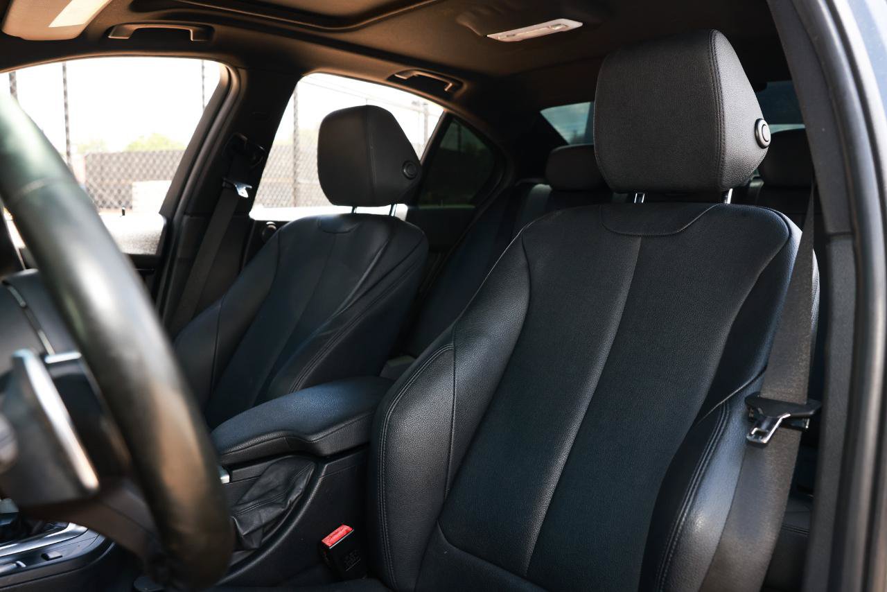 Used 2017 BMW 340i Sedan RWD image 6