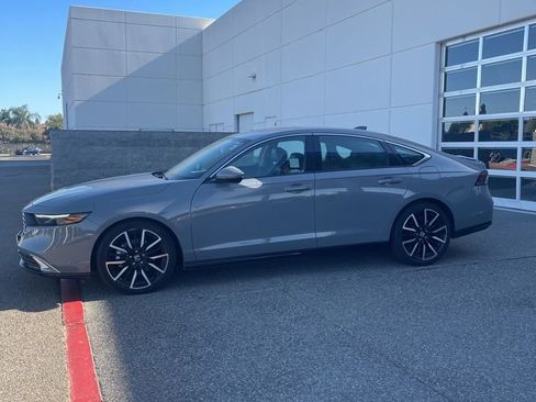 Used 2024 Honda Accord Touring image 1