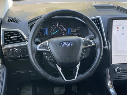 Used 2022 Ford Edge Titanium AWD/4WD image 7