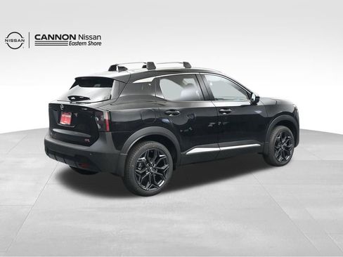New 2025 Nissan Kicks SR FWD image 5