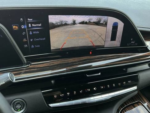 Certified 2024 Cadillac Escalade Premium Luxury image 19