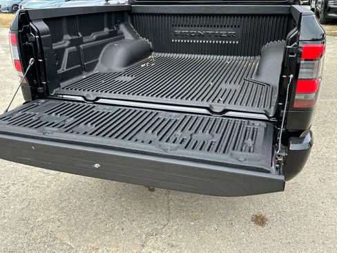 New 2026 Nissan Frontier SV w/ Tow Package AWD/4WD image 19