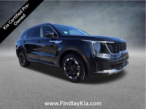 Certified 2024 Kia Sorento S FWD image 3