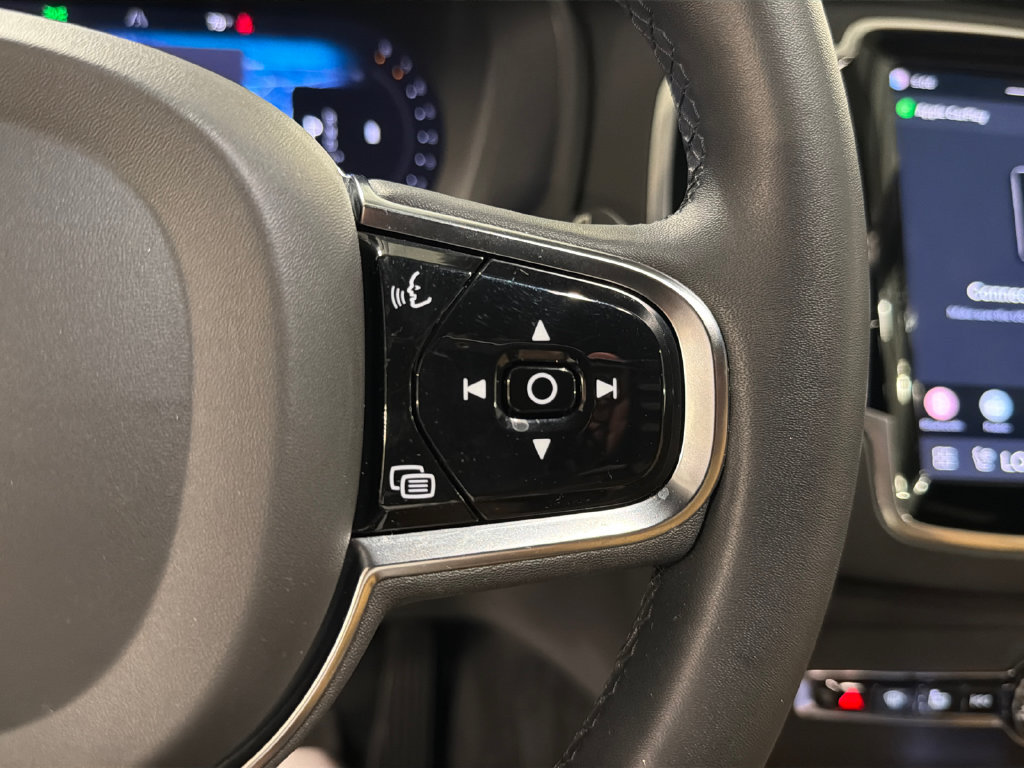 Certified 2023 Volvo XC90 B6 Ultimate w/ Protection Package Premier AWD/4WD image 14