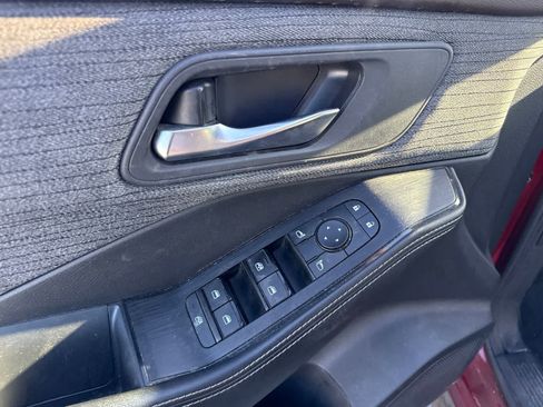 Used 2023 Nissan Rogue SV FWD image 17