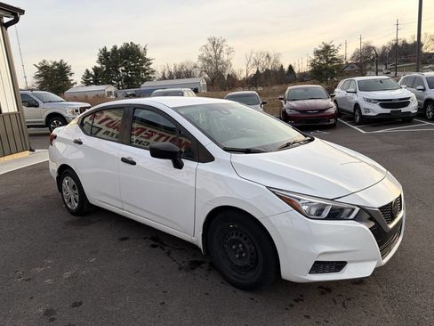 Used 2021 Nissan Versa S image 9