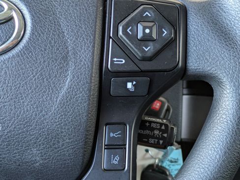 Used 2021 Toyota Tacoma SR w/ SR Convenience Package AWD/4WD image 25