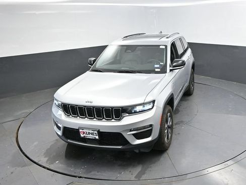 Used 2024 Jeep Grand Cherokee Limited 4xe AWD/4WD image 43