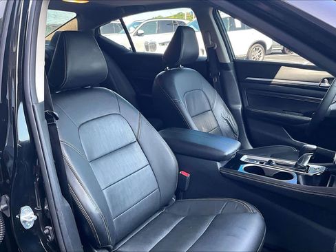 Used 2022 Nissan Altima 2.5 Platinum AWD/4WD image 8