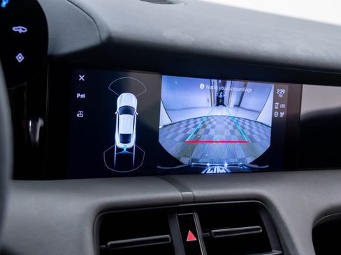 Certified 2022 Porsche Taycan 4S image 21