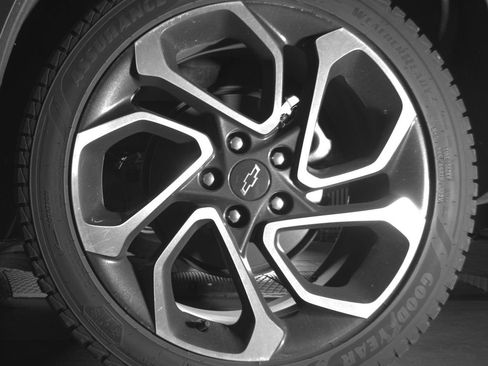 Used 2025 Chevrolet Trax RS w/ Driver Confidence Package FWD image 14