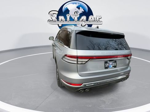 Used 2023 Lincoln Aviator AWD image 8