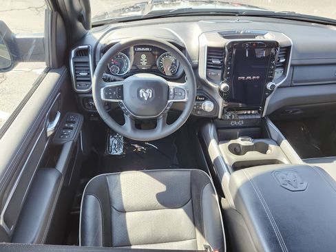 Used 2025 RAM 1500 Laramie AWD/4WD image 31