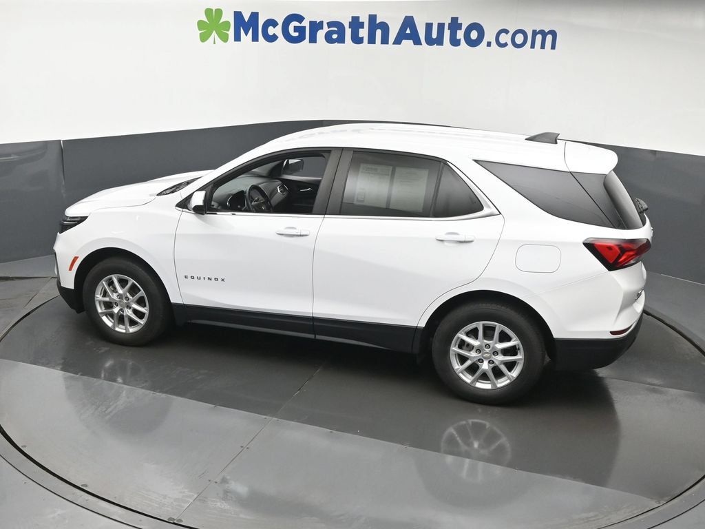 Used 2024 Chevrolet Equinox LT AWD/4WD image 24