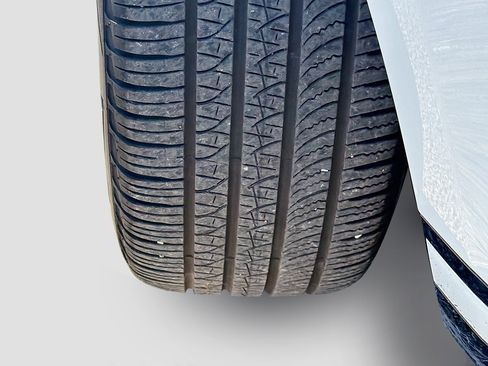 Used 2025 Land Rover Range Rover Velar Dynamic SE image 43