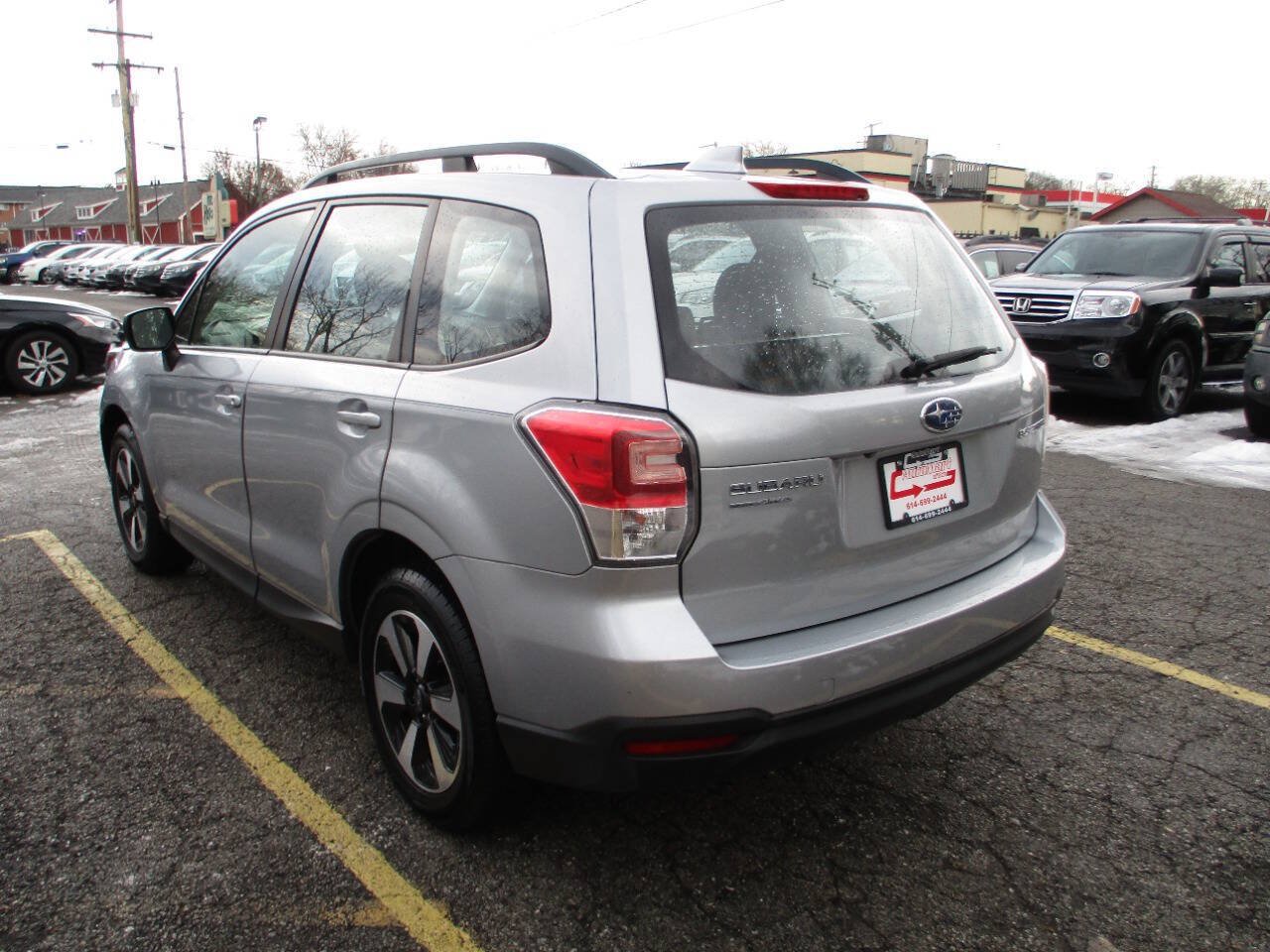 Used 2018 Subaru Forester 2.5i w/ Alloy Wheel Package AWD/4WD image 2