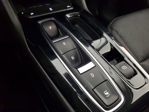 Used 2023 Chevrolet Bolt EUV Premier w/ Redline Edition image 32