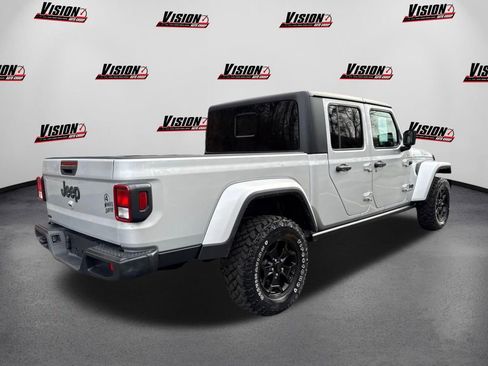 Used 2022 Jeep Gladiator Sport AWD/4WD image 5