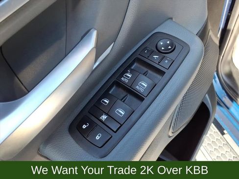 Used 2022 RAM 1500 Big Horn AWD/4WD image 14