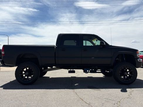 Used 2003 GMC Sierra 2500 SLT w/ SLT Preferred Equipment Group AWD/4WD image 5