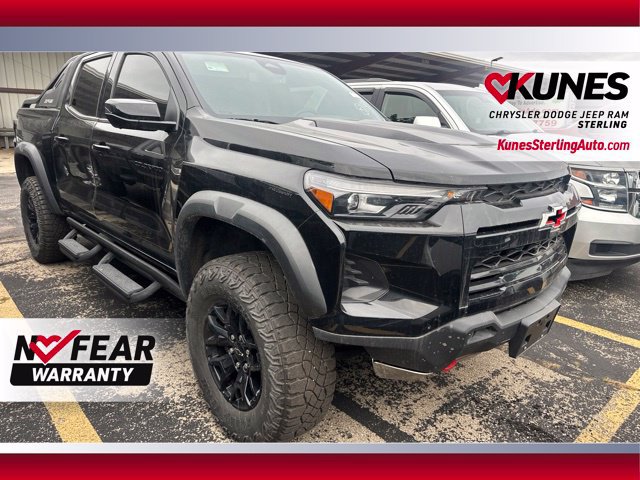Used 2025 Chevrolet Colorado ZR2 w/ Midnight Edition AWD/4WD image 1