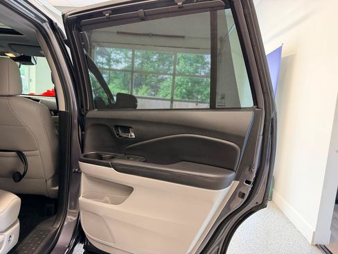 Used 2021 Honda Pilot Touring image 31