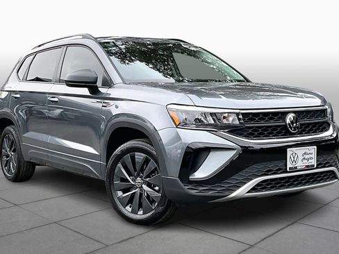 Certified 2024 Volkswagen Taos S image 3