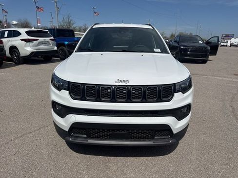 New 2026 Jeep Compass Latitude image 2