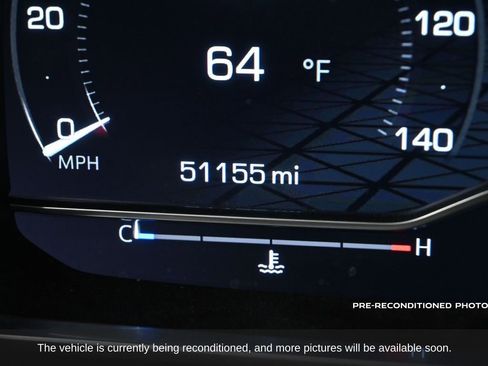 Used 2023 GMC Yukon AT4 w/ AT4 Premium Package image 5