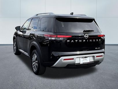 Used 2025 Nissan Pathfinder SL