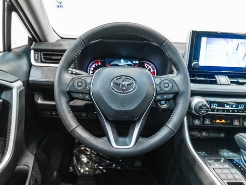 Certified 2023 Toyota RAV4 XLE w/ Convenience Package AWD/4WD image 17