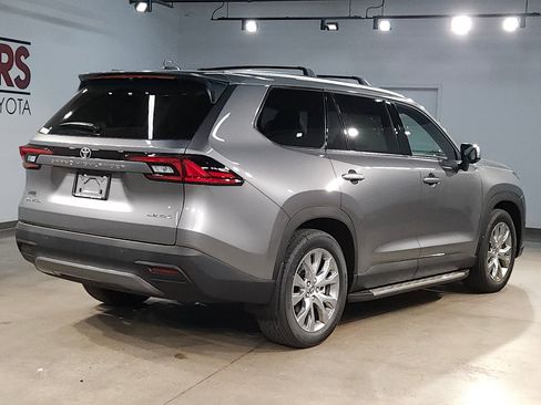 New 2026 Toyota Grand Highlander Limited image 7