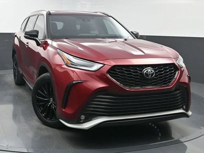 Used 2023 Toyota Highlander XSE