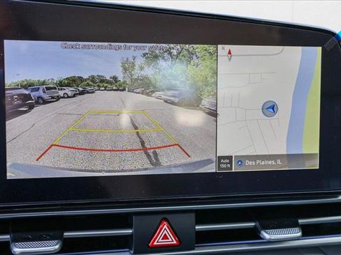 New 2025 Hyundai Elantra SEL image 19