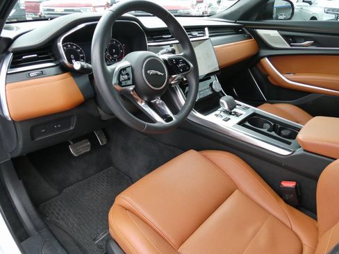 Used 2024 Jaguar XF R-Dynamic SE image 22