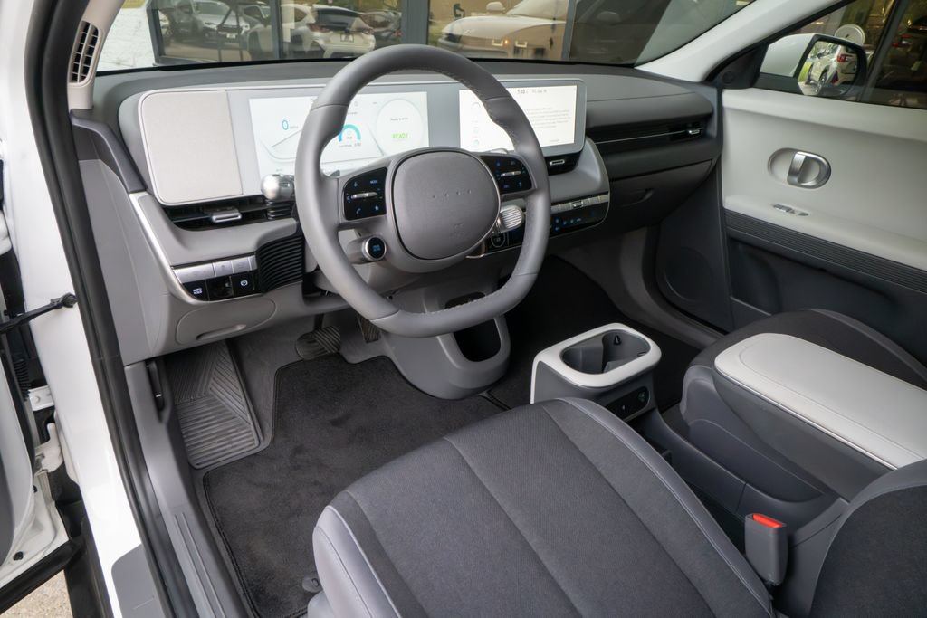 Used 2024 Hyundai Ioniq 5 SEL AWD/4WD image 9
