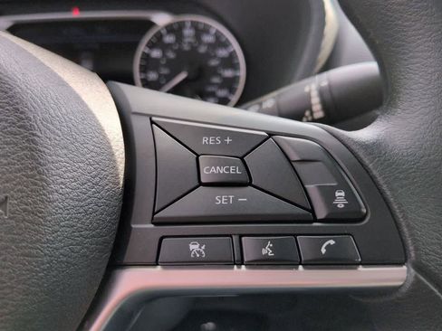 Used 2024 Nissan Sentra SV image 24