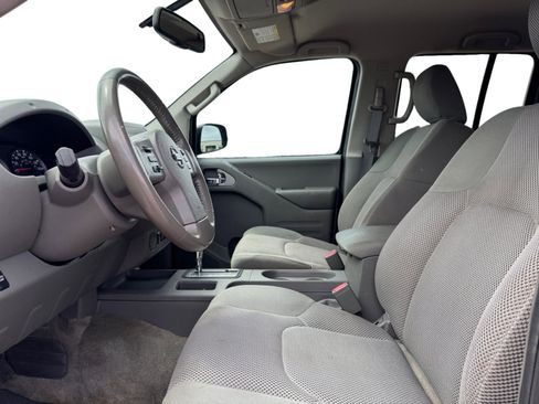 Used 2016 Nissan Frontier SV w/ SV Value Truck Package image 10