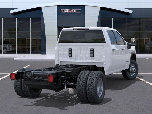 New 2025 GMC Sierra 3500 Pro w/ Convenience Package AWD/4WD image 5