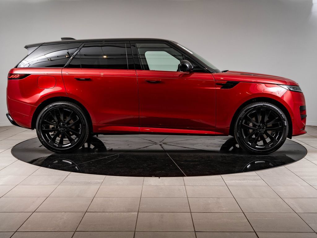 New 2026 Land Rover Range Rover Sport Dynamic SE AWD/4WD image 11
