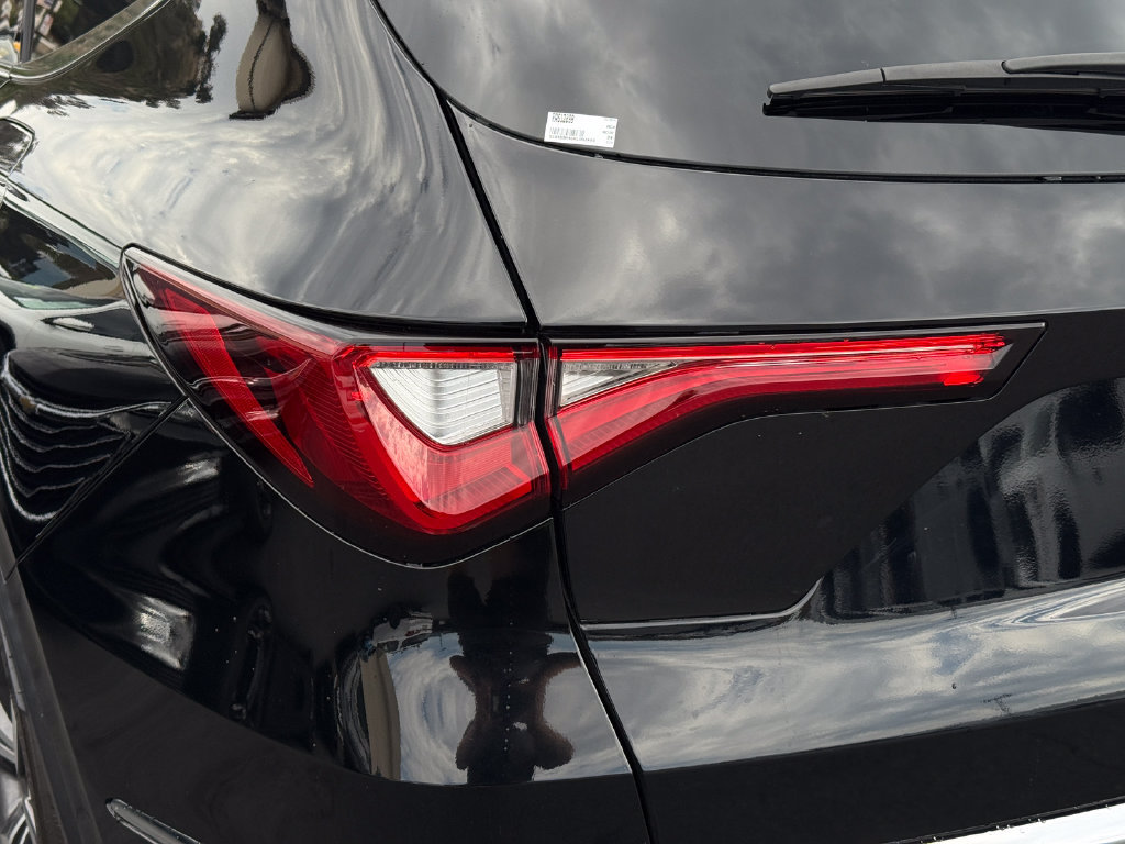 Used 2024 Acura MDX w/ Technology Package FWD image 10
