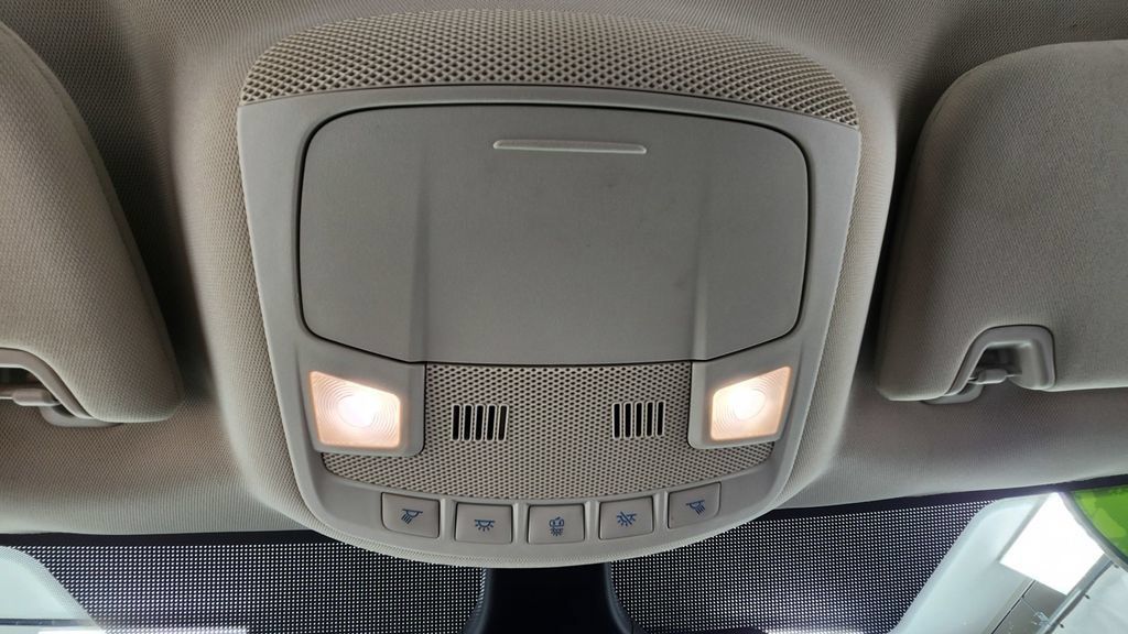 Used 2024 Ford Edge SEL AWD/4WD image 30