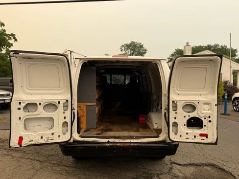 Used 2013 Ford E-250 and Econoline 250 RWD image 27